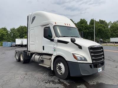Freightliner Cascadia 126 Sleeper Semi Truck - 72" Integral Sleeper, 450HP, 12 Speed Automatic
