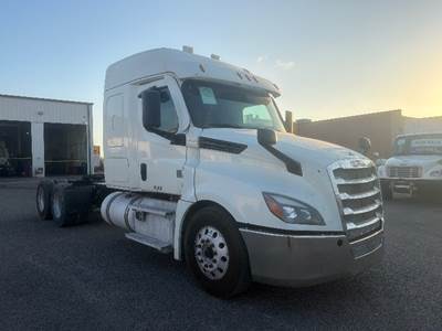 Freightliner Cascadia 126 Sleeper Semi Truck - 48" Integral Sleeper, 450HP, 12 Speed Automatic