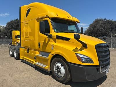 Freightliner Cascadia 126 Sleeper Semi Truck - 72" Integral Sleeper, 455HP, 12 Speed Automatic