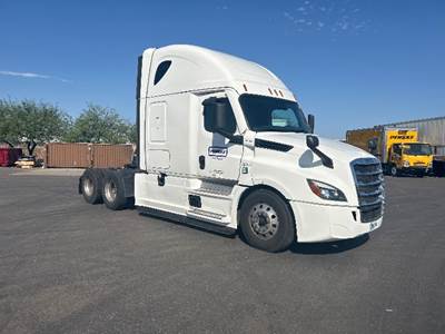 Freightliner Cascadia 126 Sleeper Semi Truck - 72" Integral Sleeper, 455HP, 12 Speed Automatic