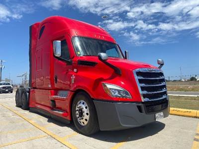 Freightliner Cascadia 126 Sleeper Semi Truck - 72" Integral Sleeper, 455HP, 12 Speed Automatic