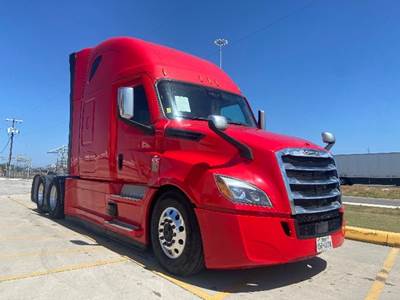 Freightliner Cascadia 126 Sleeper Semi Truck - 72" Integral Sleeper, 455HP, 12 Speed Automatic