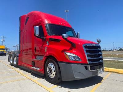 Freightliner Cascadia 126 Sleeper Semi Truck - 72" Integral Sleeper, 455HP, 12 Speed Automatic