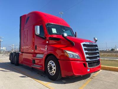 Freightliner Cascadia 126 Sleeper Semi Truck - 72" Integral Sleeper, 455HP, 12 Speed Automatic