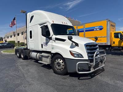 Freightliner Cascadia 126 Sleeper Semi Truck - 72" Integral Sleeper, 455HP, 12 Speed Automatic