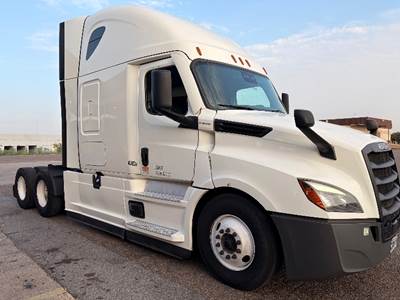 Freightliner Cascadia 126 Sleeper Semi Truck - 72" Integral Sleeper, 455HP, 12 Speed Automatic