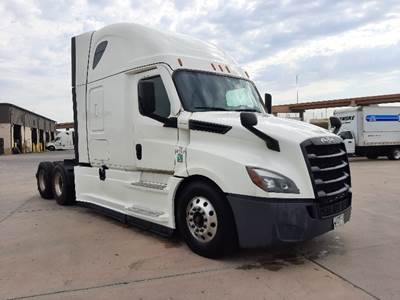 Freightliner Cascadia 126 Sleeper Semi Truck - 72" Integral Sleeper, 455HP, 12 Speed Automatic