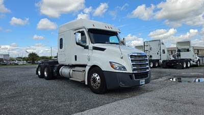 Freightliner Cascadia 126 Sleeper Semi Truck - 72" Integral Sleeper, 455HP, 12 Speed Automatic