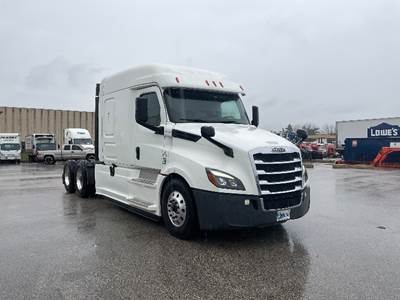 Freightliner Cascadia 126 Sleeper Semi Truck - 72" Integral Sleeper, 455HP, 12 Speed Automatic