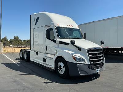 Freightliner Cascadia 126 Sleeper Semi Truck - 72" Integral Sleeper, 455HP, 12 Speed Automatic