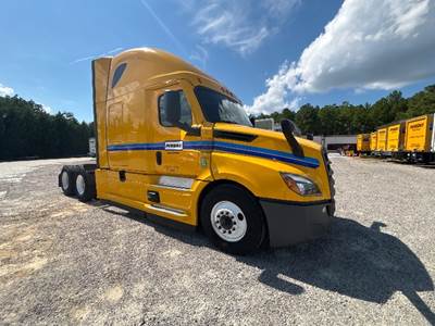 Freightliner Cascadia 126 Sleeper Semi Truck - 72" Integral Sleeper, 455HP, 12 Speed Automatic