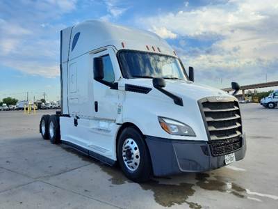 Freightliner Cascadia 126 Sleeper Semi Truck - 72" Integral Sleeper, 455HP, 12 Speed Automatic