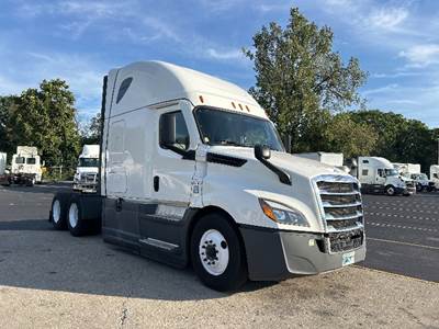 Freightliner Cascadia 126 Sleeper Semi Truck - 72" Integral Sleeper, 455HP, 12 Speed Automatic