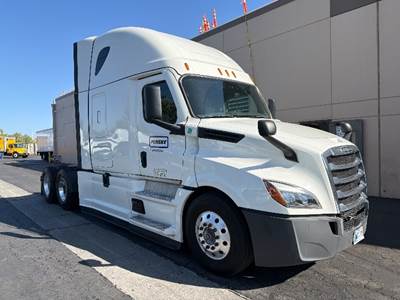 Freightliner Cascadia 126 Sleeper Semi Truck - 72" Integral Sleeper, 455HP, 12 Speed Automatic