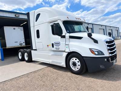 Freightliner Cascadia 126 Sleeper Semi Truck - 72" Integral Sleeper, 475HP, 12 Speed Automatic