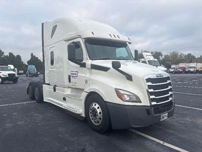Freightliner Cascadia 126 Sleeper Semi Truck - 72" Integral Sleeper, 455HP, 12 Speed Automatic