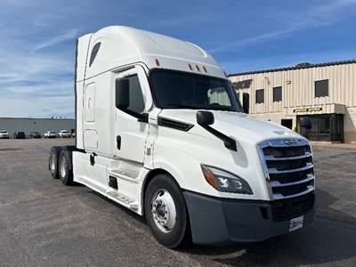 Freightliner Cascadia 126 Sleeper Semi Truck - 72" Integral Sleeper, 455HP, 12 Speed Automatic