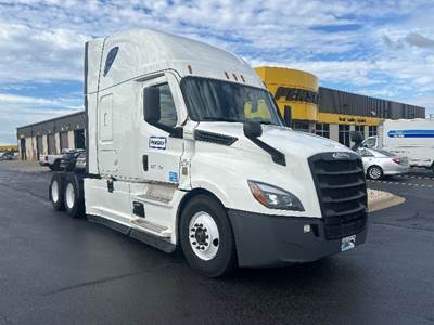 Freightliner Cascadia 126 Sleeper Semi Truck - 72" Integral Sleeper, 455HP, 12 Speed Automatic