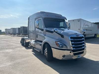 Freightliner Cascadia 126 Sleeper Semi Truck - 60" Integral Sleeper, 455HP, 10 Speed Manual