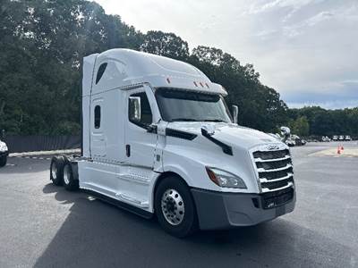 Freightliner Cascadia 126 Sleeper Semi Truck - 72" Integral Sleeper, 505HP, 12 Speed Automatic