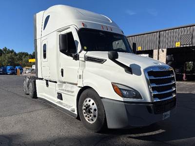 Freightliner Cascadia 126 Sleeper Semi Truck - 72" Integral Sleeper, 455HP, 12 Speed Automatic