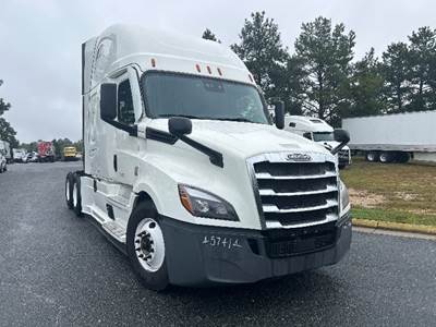 Freightliner Cascadia 126 Sleeper Semi Truck - 72" Integral Sleeper, 455HP, 12 Speed Automatic