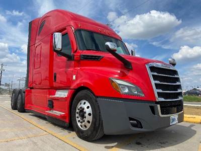 Freightliner Cascadia 126 Sleeper Semi Truck - 72" Integral Sleeper, 455HP, 12 Speed Automatic
