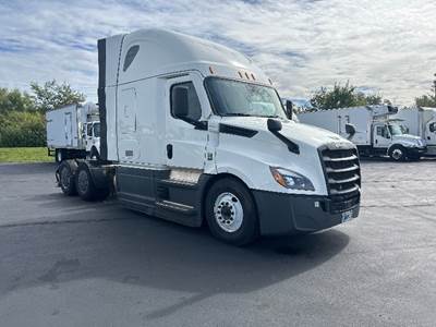 Freightliner Cascadia 126 Sleeper Semi Truck - 72" Integral Sleeper, 450HP, 12 Speed Automatic