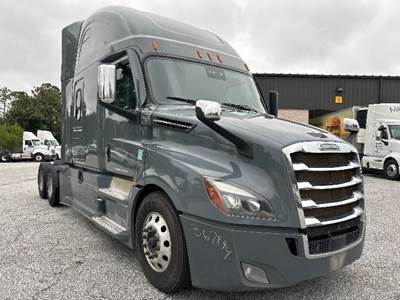 Freightliner Cascadia 126 Sleeper Semi Truck - 72" Integral Sleeper, 450HP, 12 Speed Automatic