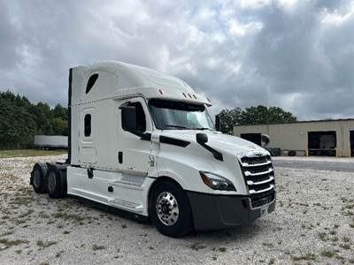 Freightliner Cascadia 126 Sleeper Semi Truck - 72" Integral Sleeper, 455HP, 12 Speed Automatic