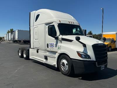 Freightliner Cascadia 126 Sleeper Semi Truck - 72" Integral Sleeper, 455HP, 12 Speed Automatic