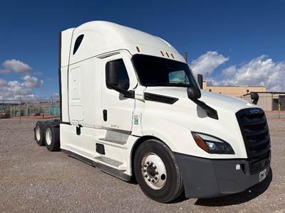 Freightliner Cascadia 126 Sleeper Semi Truck - 72" Integral Sleeper, 455HP, 12 Speed Automatic