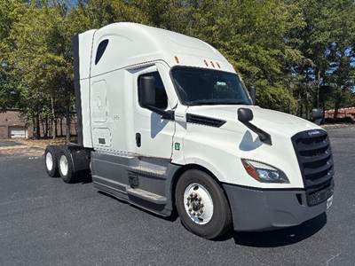 Freightliner Cascadia 126 Sleeper Semi Truck - 72" Integral Sleeper, 450HP, 12 Speed Automatic