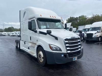Freightliner Cascadia 126 Sleeper Semi Truck - 72" Integral Sleeper, Cummins 450HP, 13 Speed Automatic