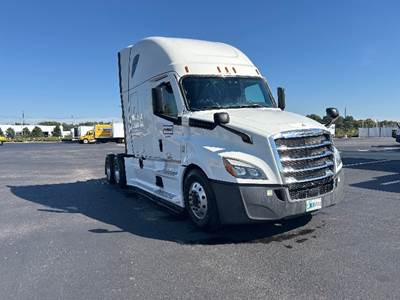 Freightliner Cascadia 126 Sleeper Semi Truck - 72" Integral Sleeper, 455HP, 12 Speed Automatic