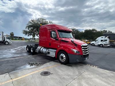 Freightliner Cascadia 126 Sleeper Semi Truck - 60" Integral Sleeper, 455HP, 12 Speed Automatic