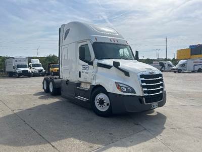 Freightliner Cascadia 126 Sleeper Semi Truck - 72" Integral Sleeper, 455HP, 12 Speed Automatic