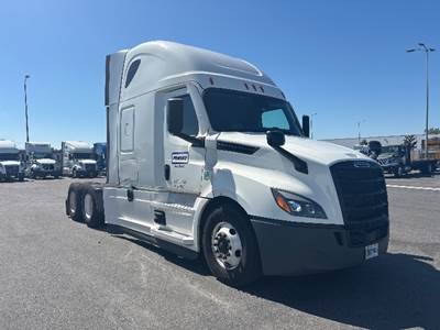 Freightliner Cascadia 126 Sleeper Semi Truck - 72" Integral Sleeper, 455HP, 12 Speed Automatic