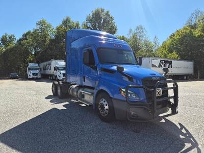 Freightliner Cascadia 126 Sleeper Semi Truck - 60" Integral Sleeper, 455HP, 12 Speed Automatic