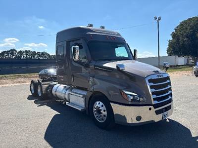 Freightliner Cascadia 126 Sleeper Semi Truck - 48" Integral Sleeper, 505HP, 12 Speed Automatic