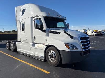 Freightliner Cascadia 126 Sleeper Semi Truck - 72" Integral Sleeper, 505HP, 12 Speed Automatic