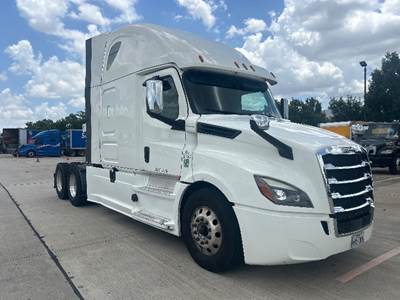 Freightliner Cascadia 126 Sleeper Semi Truck - 72" Integral Sleeper, 455HP, 12 Speed Automatic
