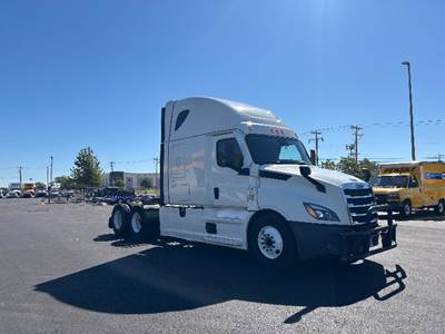 Freightliner Cascadia 126 Sleeper Semi Truck - 72" Integral Sleeper, 455HP, 12 Speed Automatic