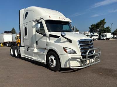 Freightliner Cascadia 126 Sleeper Semi Truck - 72" Integral Sleeper, 455HP, 12 Speed Automatic