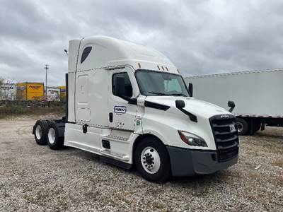 Freightliner Cascadia 126 Sleeper Semi Truck - 72" Integral Sleeper, 455HP, 12 Speed Automatic