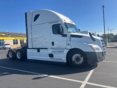 Freightliner Cascadia 126 Sleeper Semi Truck - 72" Integral Sleeper, 455HP, 12 Speed Automatic