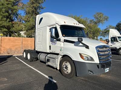 Freightliner Cascadia 126 Sleeper Semi Truck - 72" Integral Sleeper, 455HP, 12 Speed Automatic