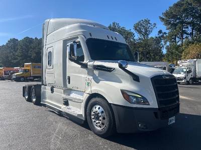 Freightliner Cascadia 126 Sleeper Semi Truck - 72" Integral Sleeper, 450HP, 12 Speed Automatic