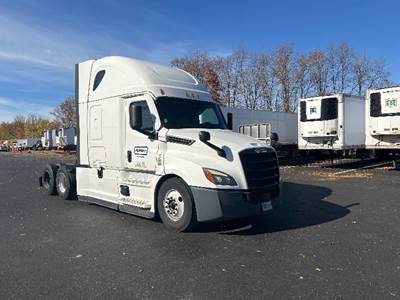 Freightliner Cascadia 126 Sleeper Semi Truck - 72" Integral Sleeper, 455HP, 12 Speed Automatic