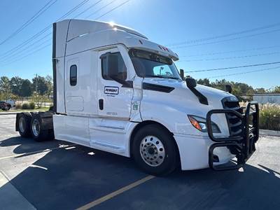 Freightliner Cascadia 126 Sleeper Semi Truck - 60" Integral Sleeper, 505HP, 12 Speed Automatic